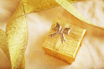 Картинка праздничные подарки+и+коробочки новый год коробка зима праздник коробочка подарок christmas лента золотая рождество new year