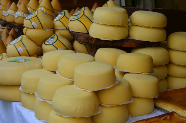 Обои картинки фото arzua ulloa y tetilla, еда, сырные изделия, сыр