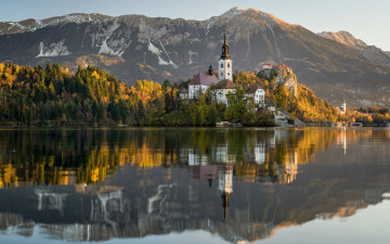 Картинка города блед+ словения отражение