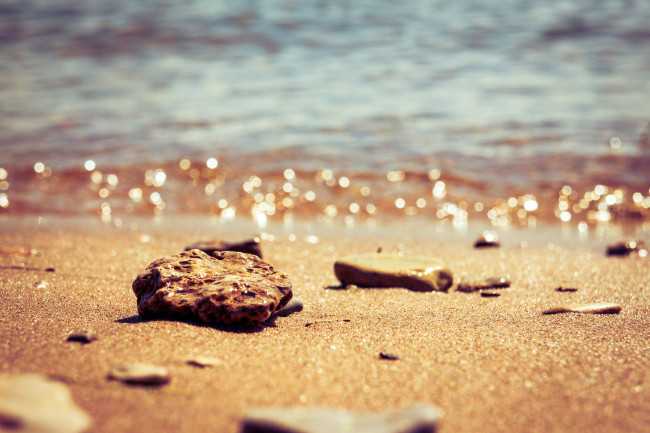 Обои картинки фото природа, побережье, берег, море, камни, песок
