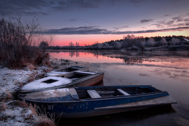 Обои картинки фото корабли, лодки,  шлюпки, река, снег, закат