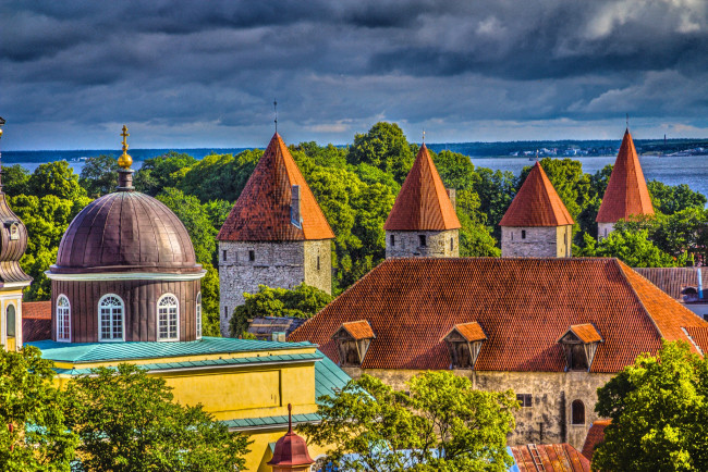 Обои картинки фото города, таллин , эстония, башни, паорама
