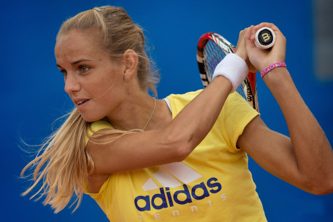 Обои картинки фото rus arantxa, спорт, теннис, девушка, ракетка, корт