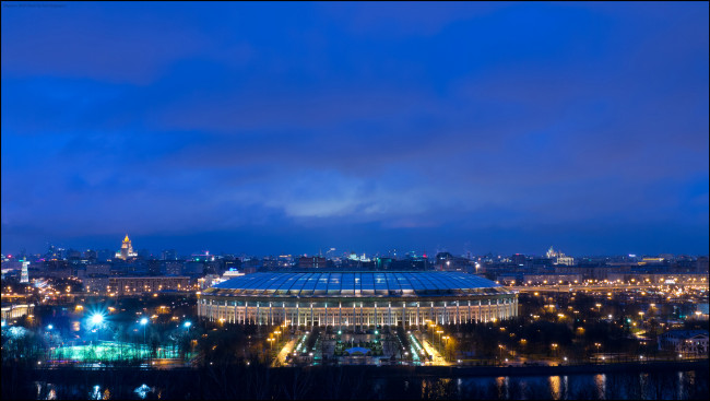 Обои картинки фото стадион лужники, города, москва , россия, ночь, москва, стадион, лужники, огни