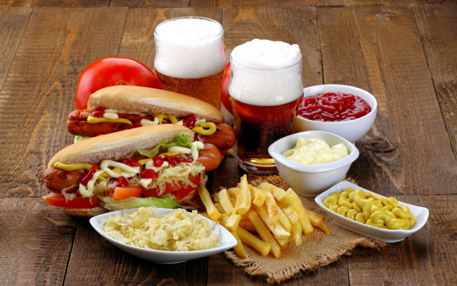 Обои картинки фото еда, разное, орешки, фри, хот-дог, пиво, картофель, кетчуп