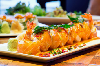 Картинка еда рыба +морепродукты +суши +роллы рис приправа креветки водоросли роллы суши японская кухня