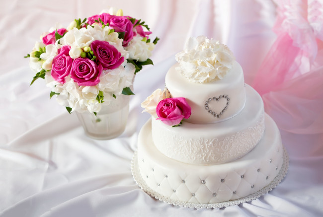 Обои картинки фото еда, торты, розы, букет, цветы, торт