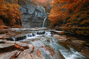 Картинка природа водопады скала осень деревья лес река