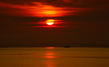 Картинка природа восходы закаты небо облака закат солнце море корабль