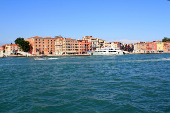 Картинка города венеция+ италия теплоход здания