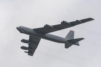 Картинка boeing+b-52h+stratofortress авиация боевые+самолёты ввс