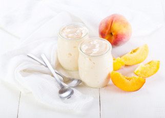 Картинка еда мороженое +десерты персики ложки йогурт