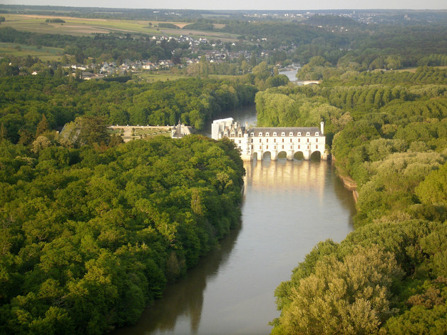 Обои картинки фото chateau, de, chenonceau, france, города, замки, луары, франция, лес, панорама, пейзаж, река, шер, cher, river, замок, шенонсо