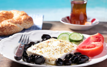 Картинка еда сырные+изделия сыр оливки помидоры