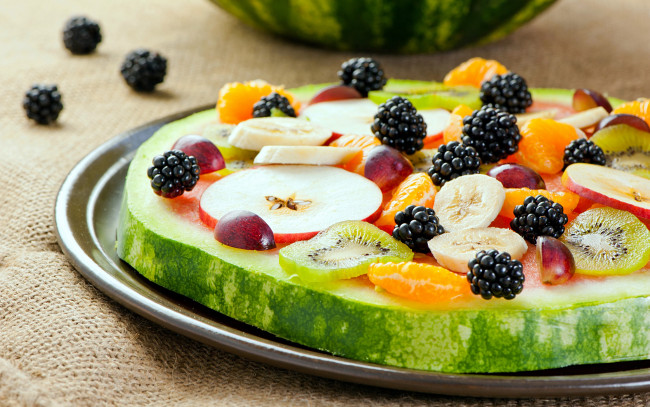 Обои картинки фото еда, фрукты,  ягоды, watermelon, apple, blackberry, grape, fruit, арбуз, киви, яблоко, банан, ежевика, виноград