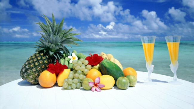 Обои картинки фото еда, фрукты,  ягоды, сок, ананас, виноград, папайя, цитрусы