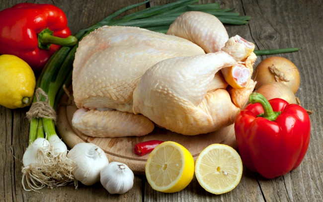 Обои картинки фото еда, мясные блюда, курица, перец, чеснок, лук