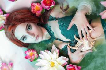 Картинка девушки kirdjava ундина белье ванна ракушка лилии образ