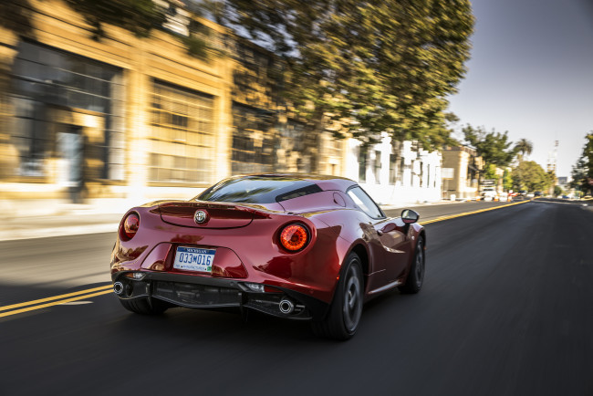 Обои картинки фото 2015 alfa romeo 4c, автомобили, alfa romeo, спорткар