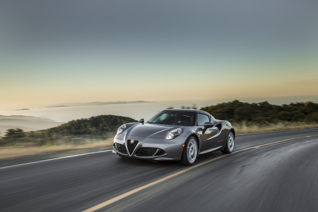 Обои картинки фото 2015 alfa romeo 4c, автомобили, alfa romeo, спорткар