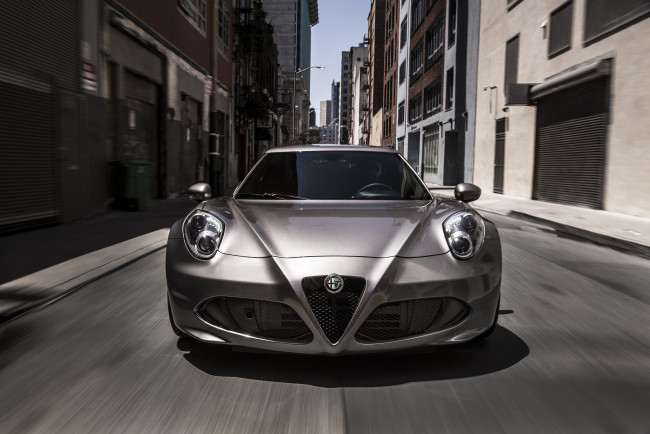 Обои картинки фото 2015 alfa romeo 4c, автомобили, alfa romeo, спорткар