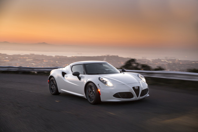 Обои картинки фото 2015 alfa romeo 4c launch edition, автомобили, alfa romeo, спорткар