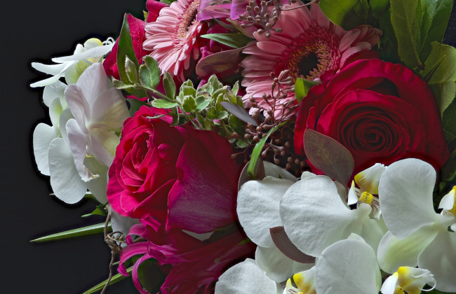 Обои картинки фото цветы, букеты,  композиции, букет, розы, орхидея, гербера