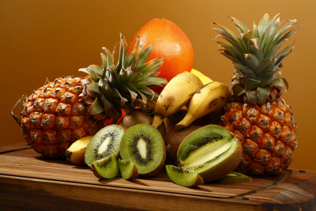 Обои картинки фото еда, фрукты,  ягоды, ананас, банан, киви, грейпфрут