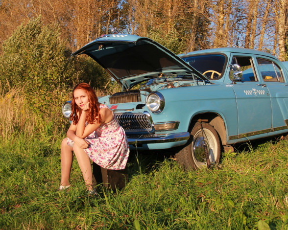 Обои картинки фото газ- 21 волга, автомобили, -авто с девушками, газ-, 21, волга, автомобиль, классика, такси, ретро, девушка