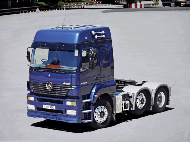 Обои картинки фото автомобили, mercedes, trucks