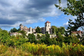 Картинка tenczyn castle города исторические архитектурные памятники замок природа