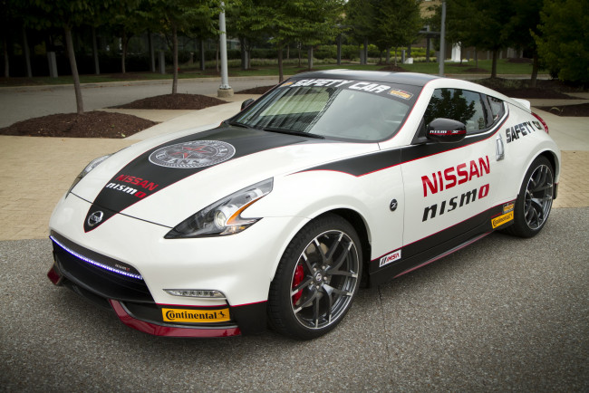 Обои картинки фото 2015 nissan 370z nismo, автомобили, nissan, datsun, белый, тюнинг, nismo
