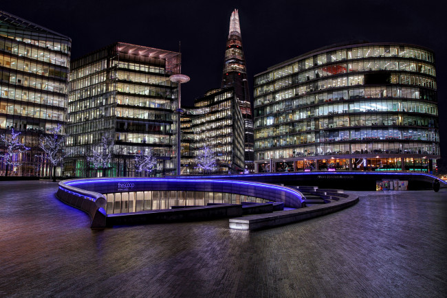 Обои картинки фото more london riverside, города, лондон , великобритания, огни, ночь, площадь, здания