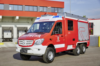 Картинка автомобили пожарные+машины oberaigner cl lf-a rosenbauer aufbau 719 cdi mit 2015г