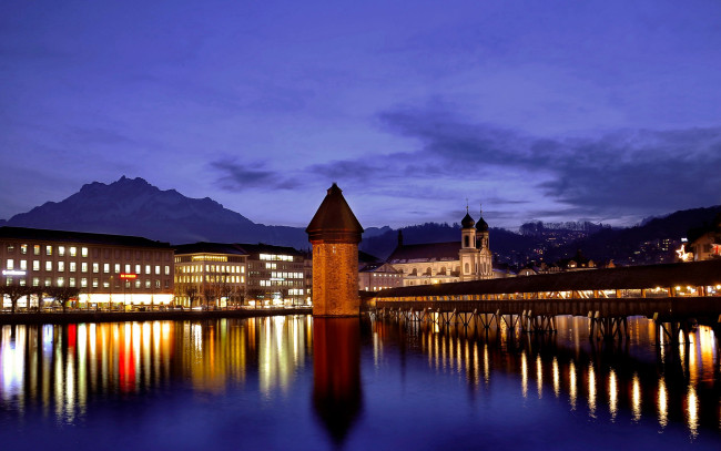 Обои картинки фото города, люцерн , швейцария, башня, огни, река, вечер
