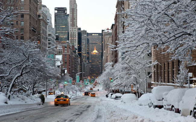 Обои картинки фото города, нью-йорк , сша, улица, зима, снег, сугробы, такси, небоскребы