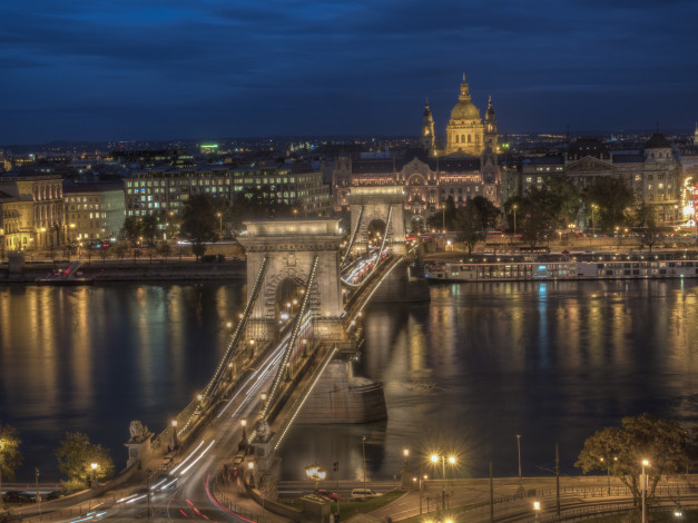 Обои картинки фото budapest chain bridge, города, будапешт , венгрия, огни, ночь, мост, река