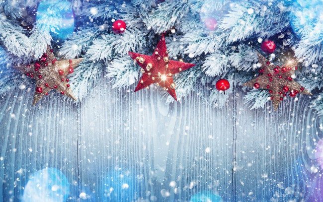 Обои картинки фото праздничные, украшения, снег, шарики, звезды, ёлка