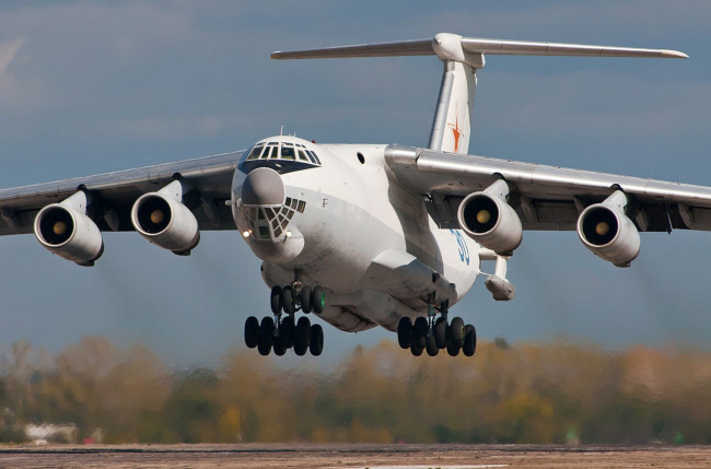Обои картинки фото ил, 76, авиация, военно, транспортные, самолёты, ил-76