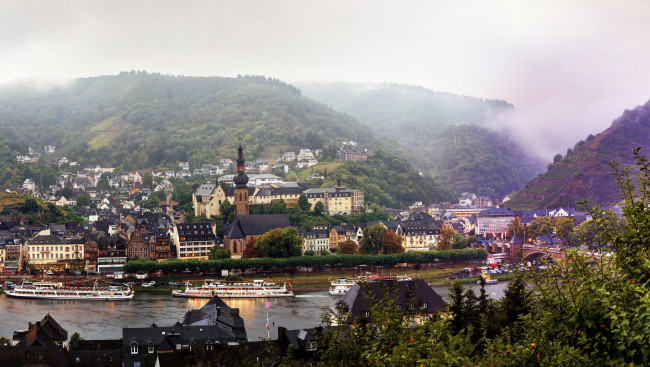 Обои картинки фото города, кохем , германия, река, дома, кохем, туман