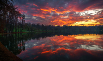 Картинка природа реки озера парк дом зарево облака небо пруд деревья