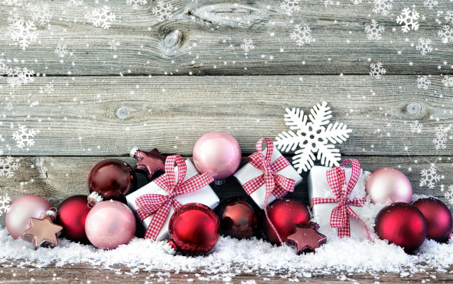 Обои картинки фото праздничные, подарки и коробочки, подарки, доски, коробки, снежинки, шары, снег