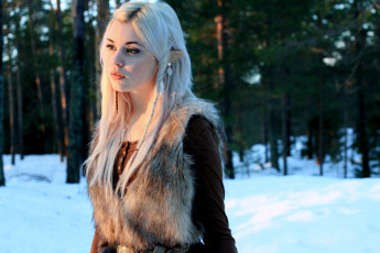 Картинка разное cosplay+ косплей лес униформа снег девушка фон