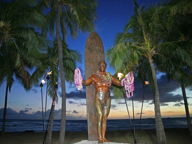 Обои картинки фото duke, kahanamoku, statue, waikiki, beach, города, памятники, скульптуры, арт, объекты