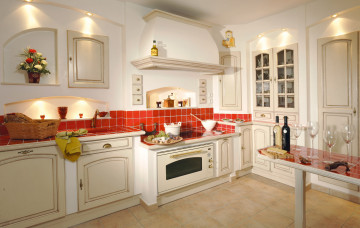 Картинка интерьер кухня белая мебелькрасная плитка стол бокалы бутылки