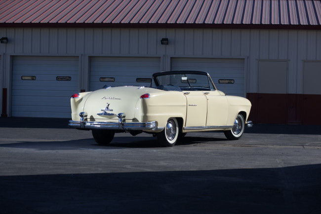 Обои картинки фото автомобили, -unsort, sedan, f5162, convertible, manhattan, frazer, 1951г