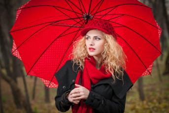 Картинка девушки -unsort+ блондинки +светловолосые осень девушка красный зонт блондинка