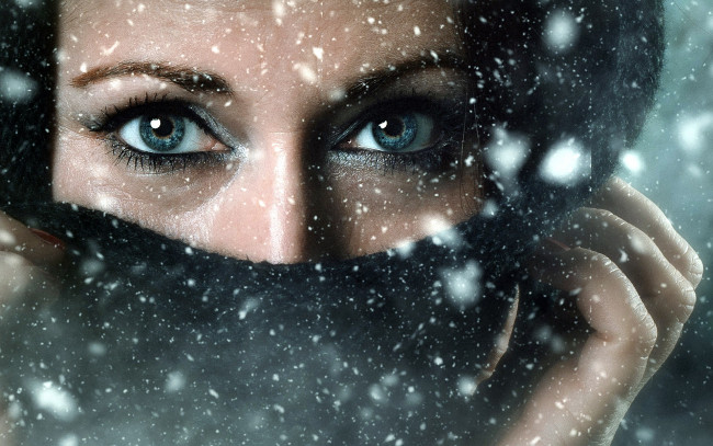 Обои картинки фото разное, глаза, снег, женщина, шарф