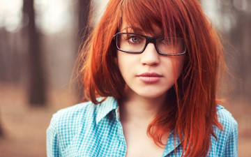 Картинка -Unsort+Лица+Портреты девушки unsort лица портреты очки девушка рыжие волосы голубая кофта