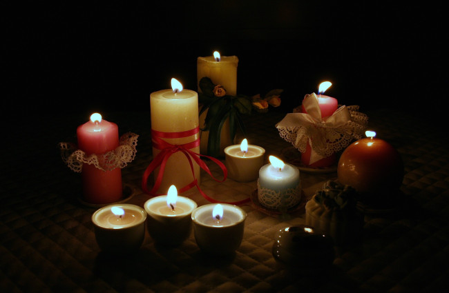 Обои картинки фото разное, свечи, огоньки, темно